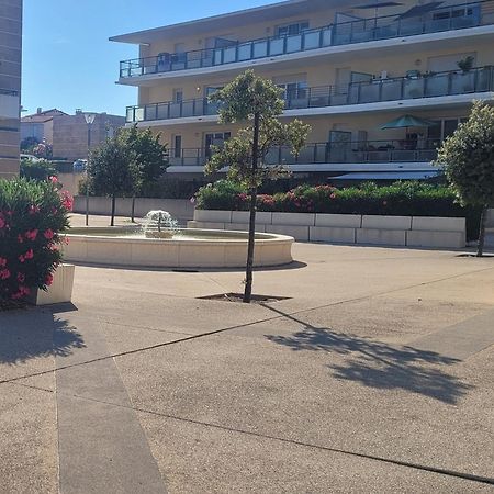Appart Avec Piscine Casino Plein Air Et Plage ラシオタ エクステリア 写真